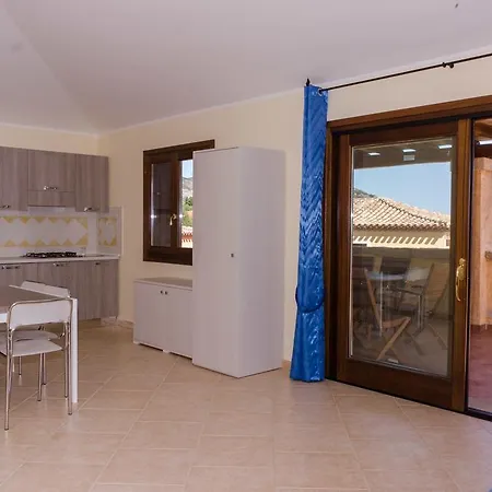 Sea-front Pearl Holiday home Golfo Aranci